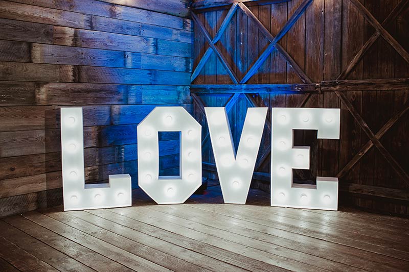 Giant Letters