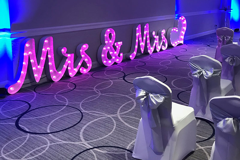 Giant Mr & Mrs Letters